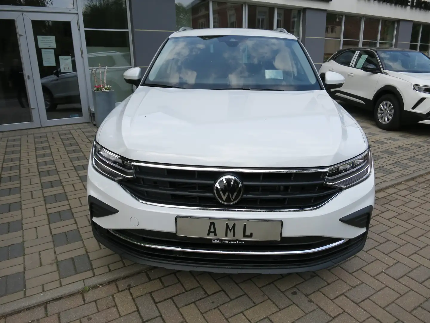 Volkswagen Tiguan Life 1.5 DSG AHK NAVI LED ACC HUD KAMERA APP  DAB Blanc - 2