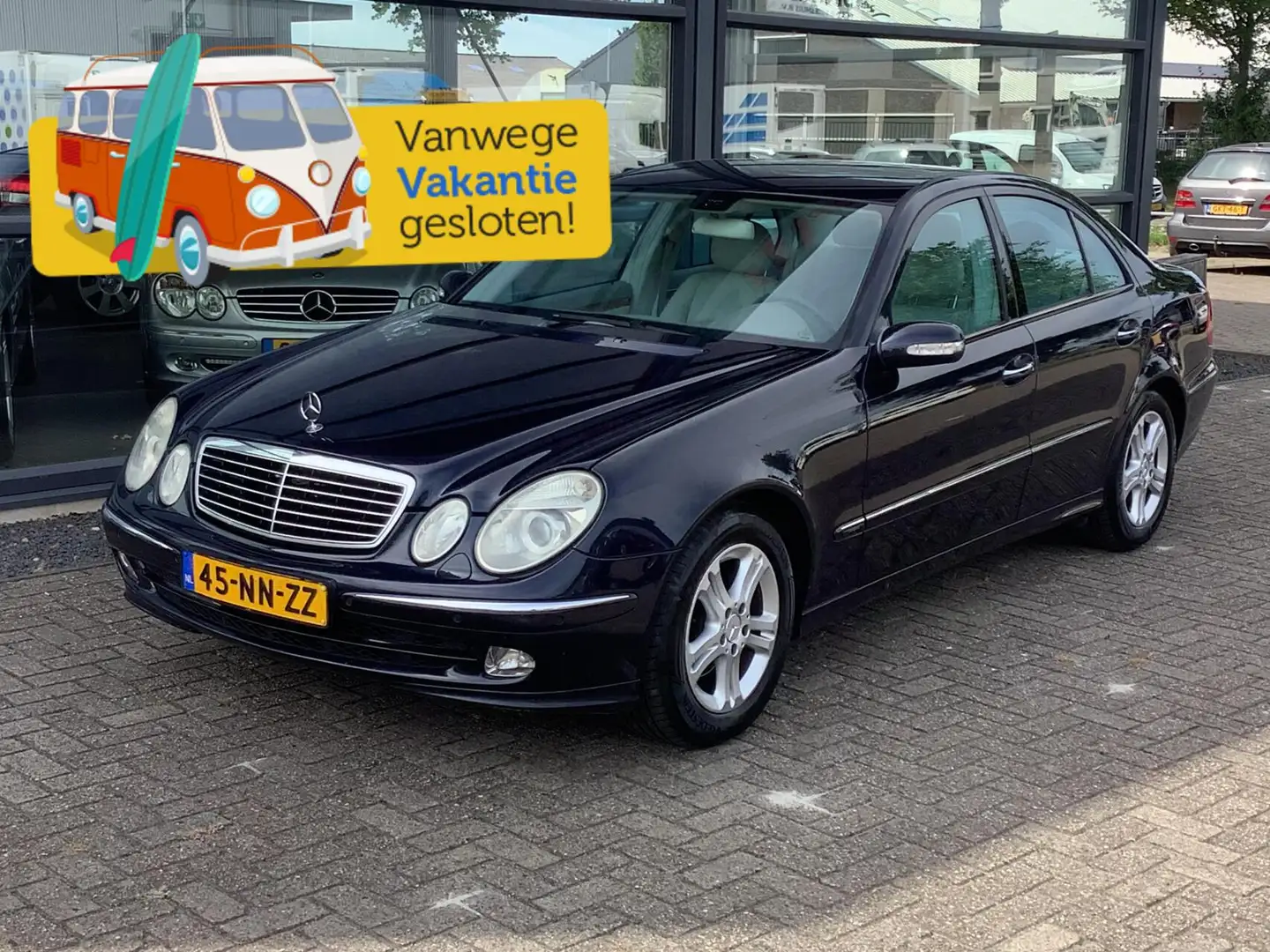 Mercedes-Benz E 240 Avantgarde automaat, zeer net, incl nwe apk en ond Azul - 2