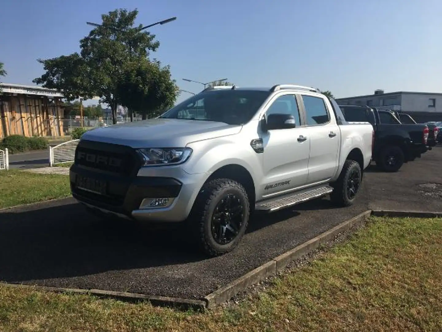 Ford Ranger Wildtrak Doppelkabine / Alucover + DIRT Räder + P Argent - 1