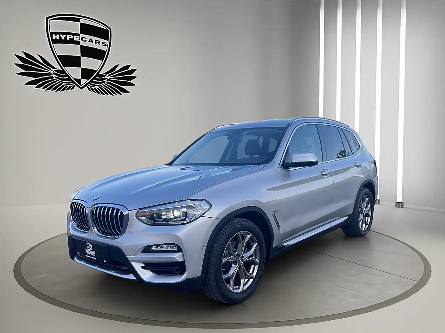 BMW X3 xDrive 20d xLine Aut. *AHK*SITZHEIZUNG*LED* Silber - 1