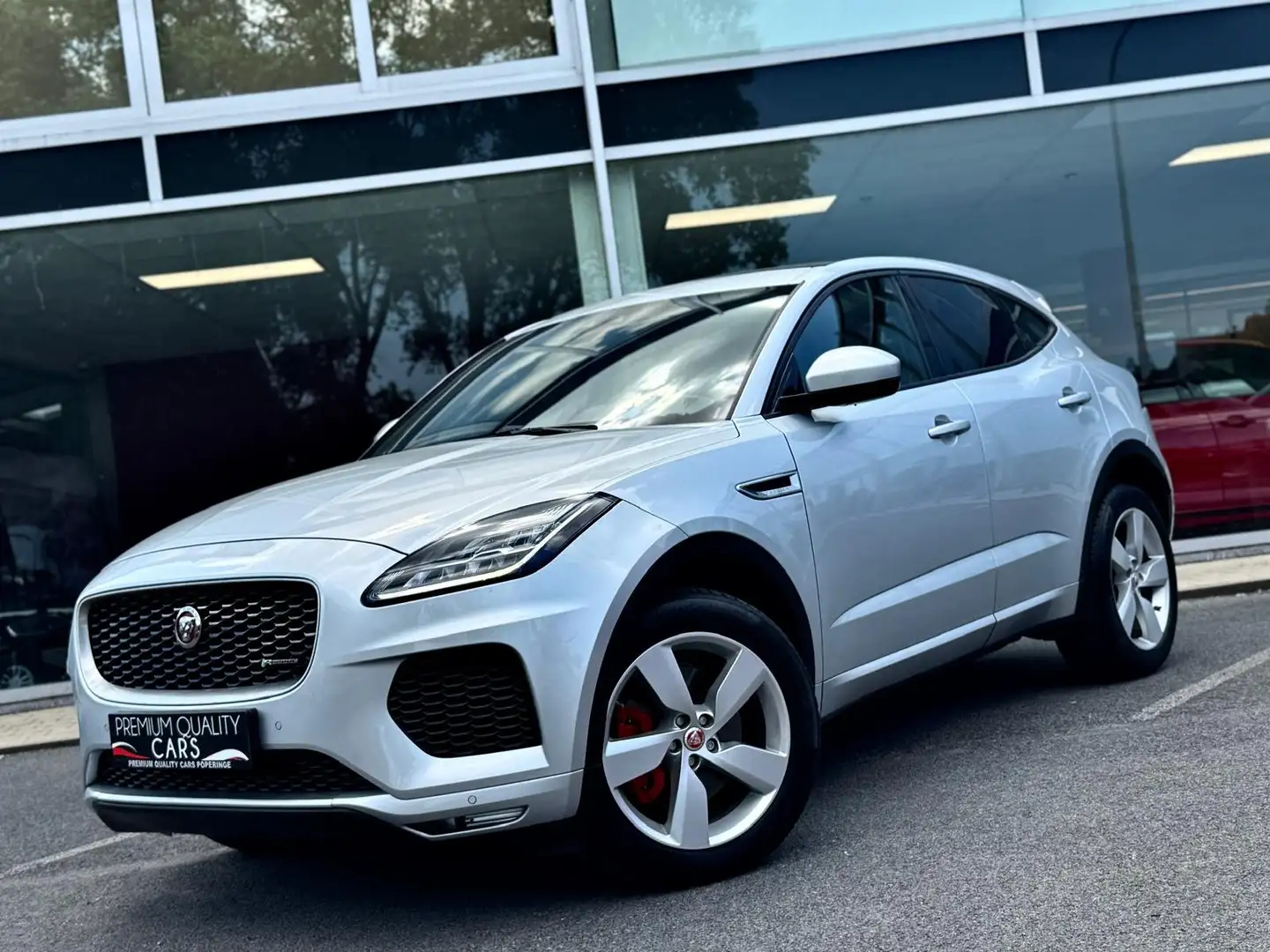 Jaguar E-Pace E-Pace P250 AWD / 250 PK / CAM / PANO / MEMORY SEA Zilver - 1