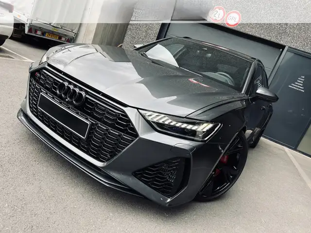 Audi RS6 AVANT Performance 630HP 4.0 TFSI FULL OPTIONS 1 YE