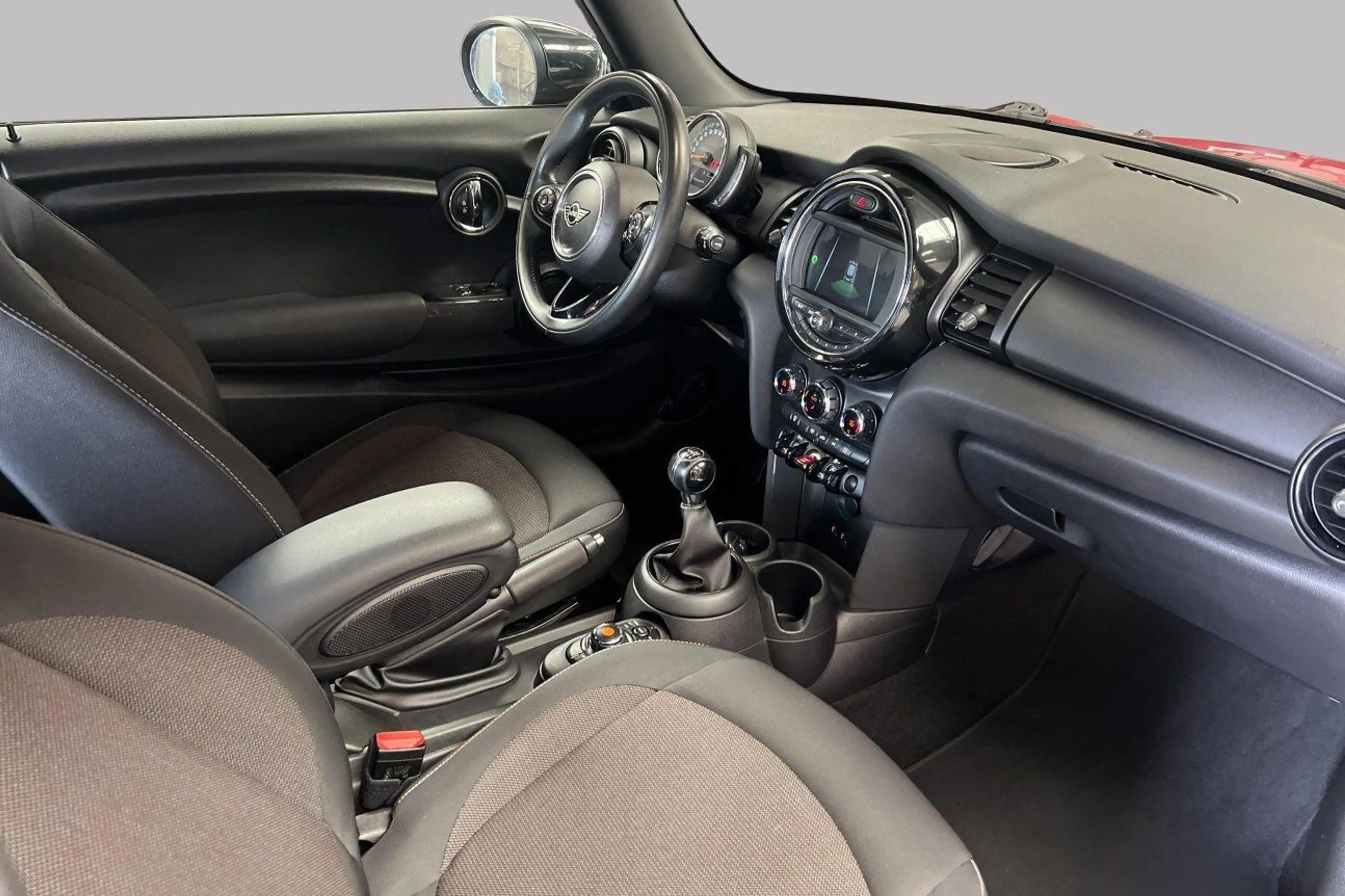MINI One 3p — photo 2