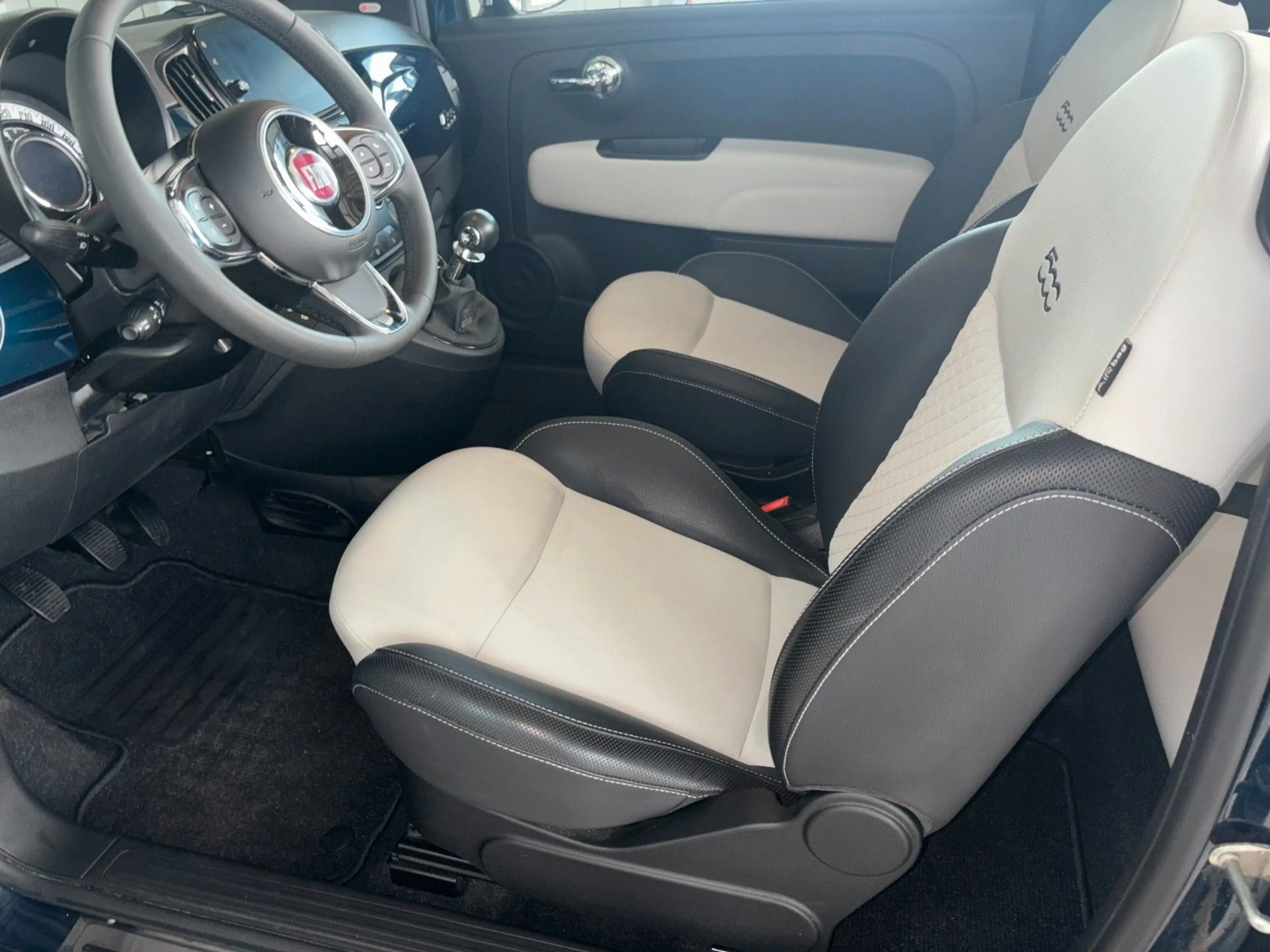 Fiat 500C Hybrid DolceVita SITZHEIZUNG! Beats Leder — photo 10