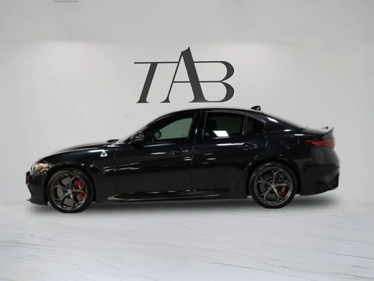 Alfa Romeo Giulia снимка Alfa Romeo Giulia