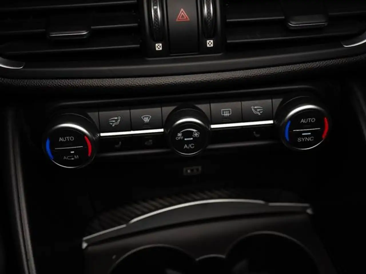 Alfa Romeo Giulia снимка Alfa Romeo Giulia