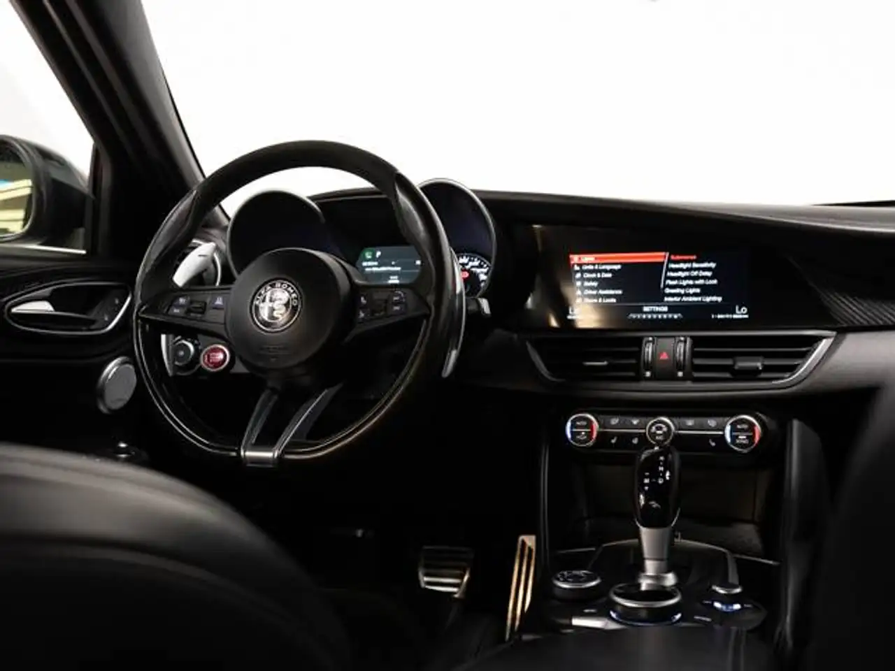 Alfa Romeo Giulia снимка Alfa Romeo Giulia