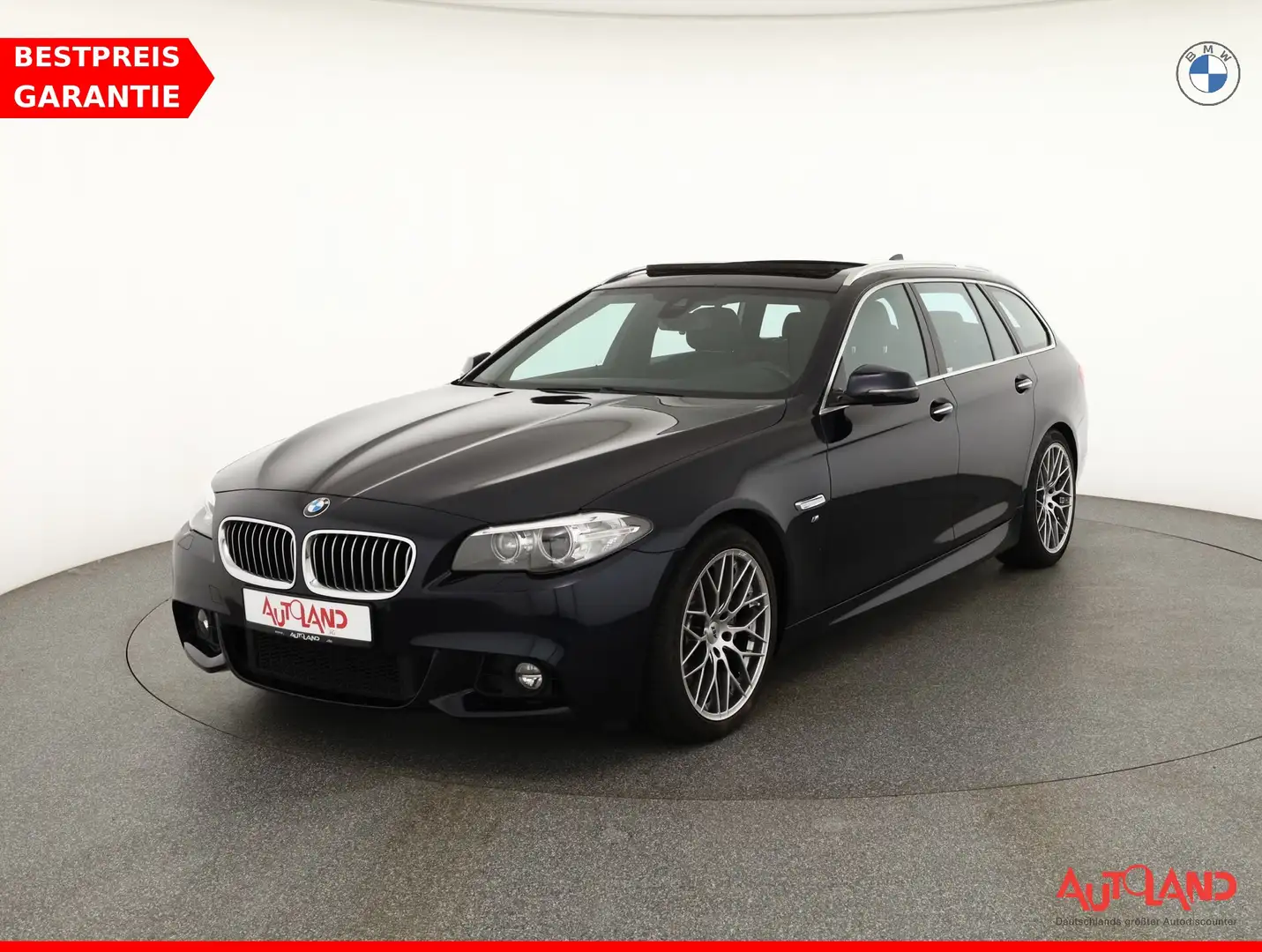 BMW 525 525d Touring M Sport Bi-Xenon Navi Panorama AHK Schwarz - 1
