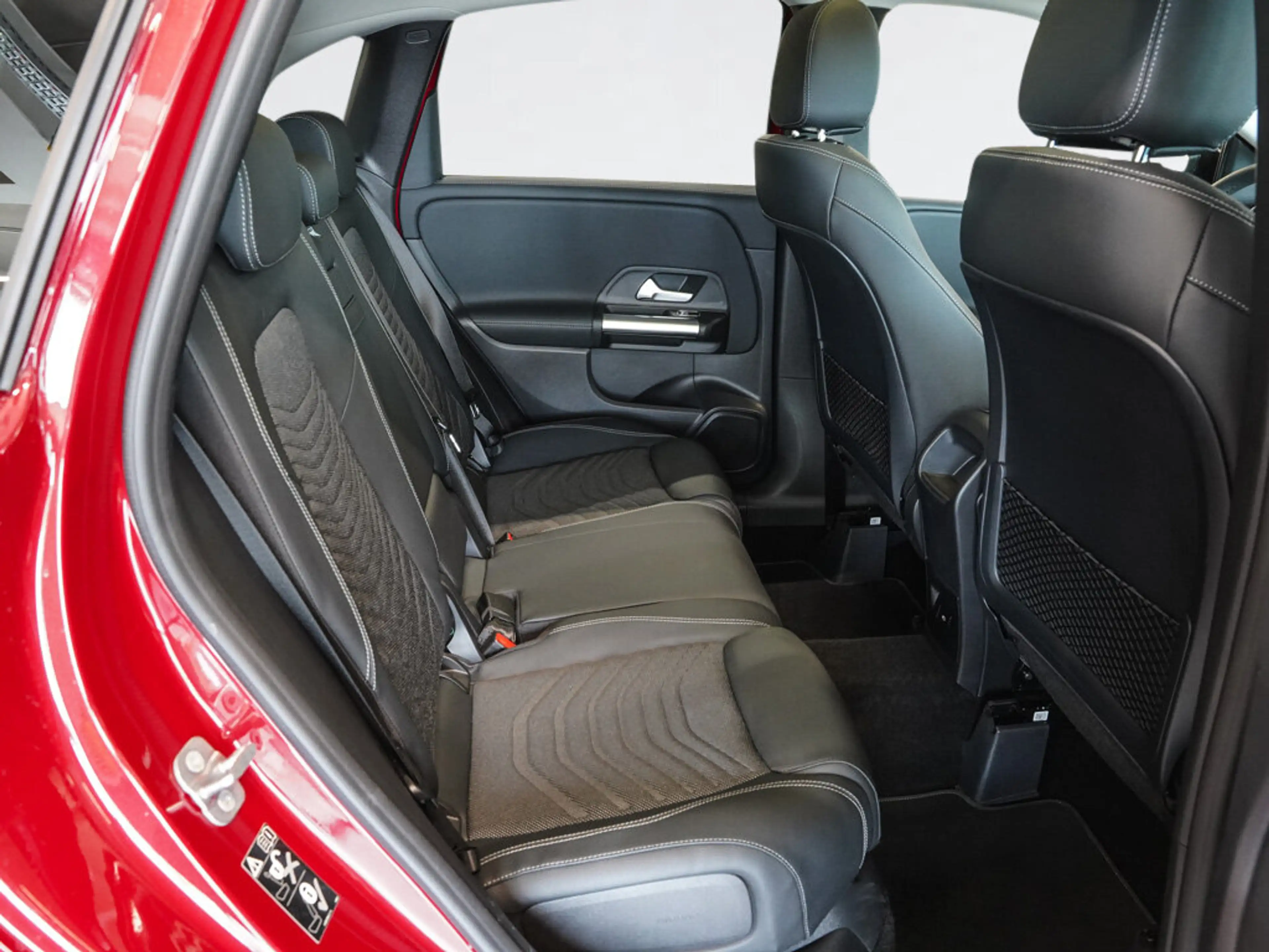 Mercedes-Benz B 220 B 220 d PROGRESSIVE PANO NIGHT DISTRONIC 360KAMERA — photo 6