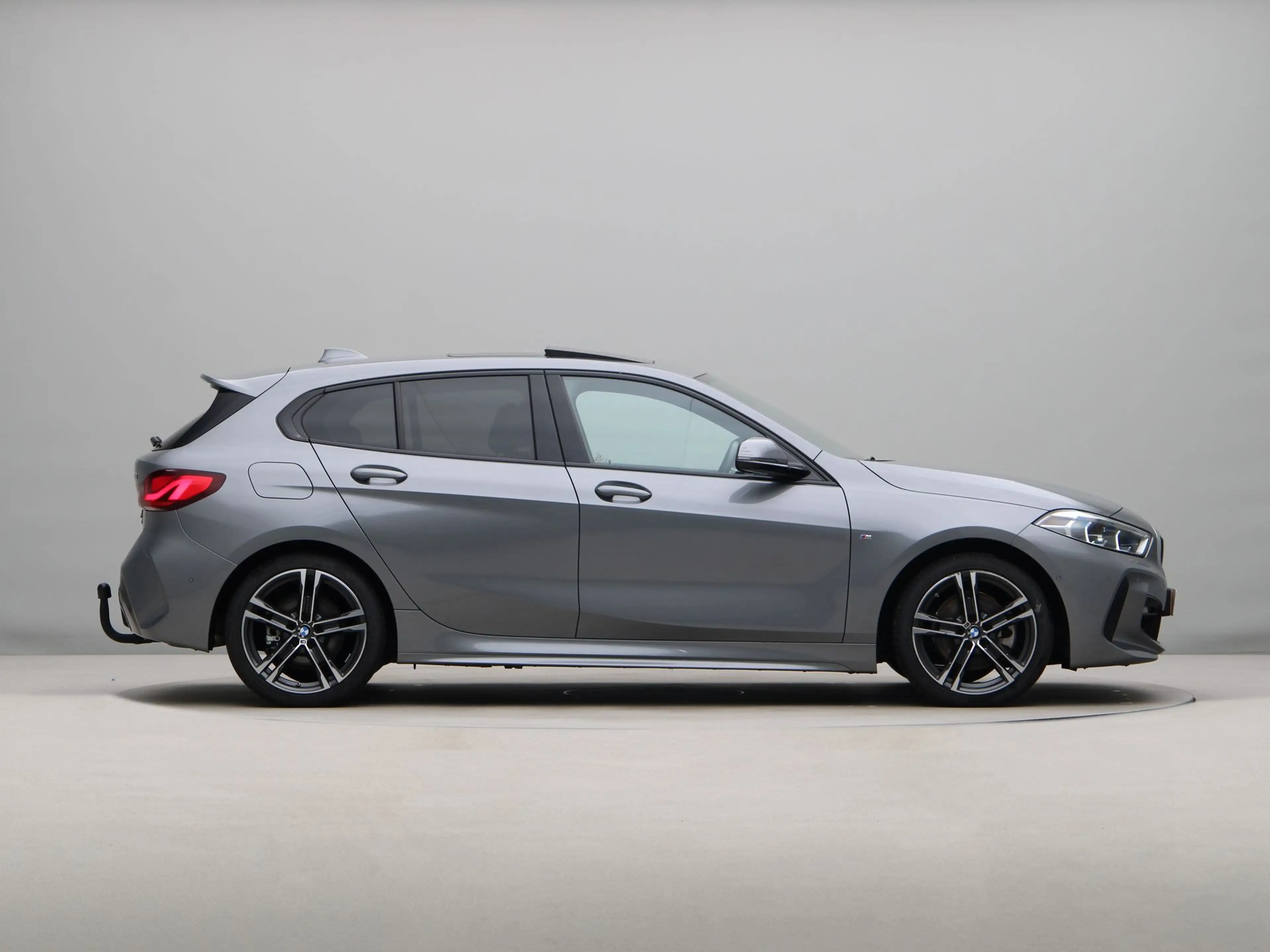 BMW 118 1 Serie 118i — photo 4