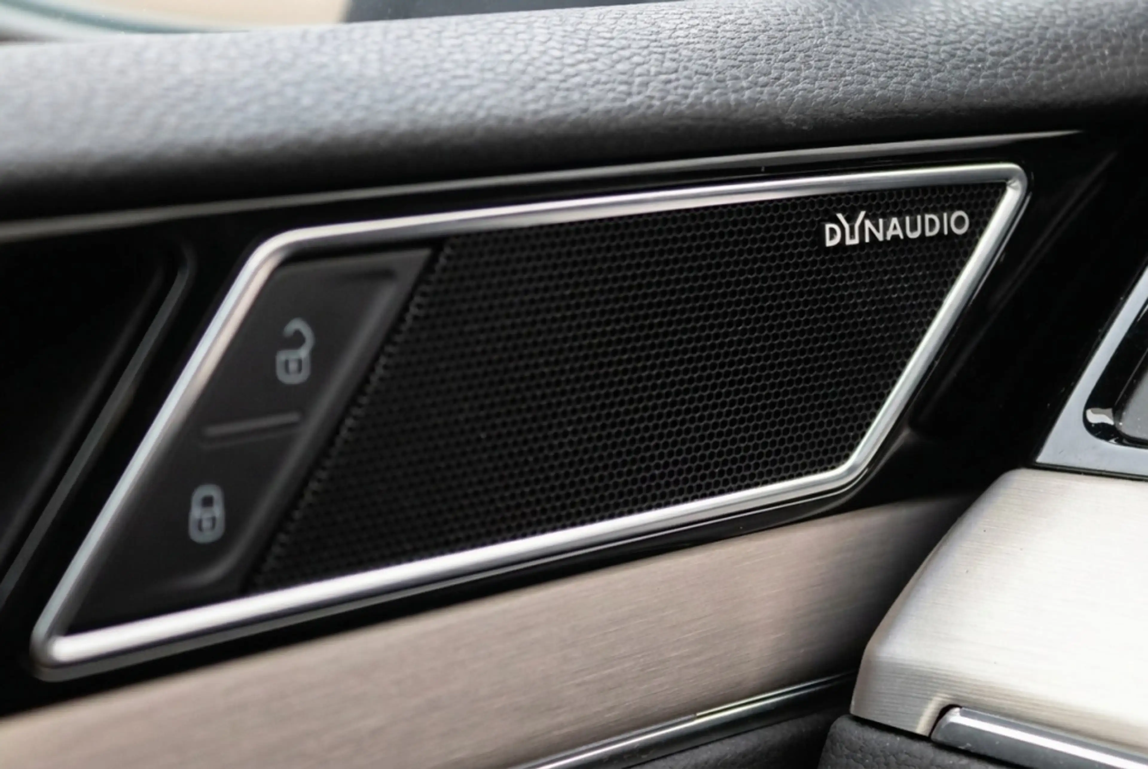 Volkswagen Passat Variant 1.4 TSI PHEV GTE R-Line Pano | 360° | Trekhaak | M — photo 27