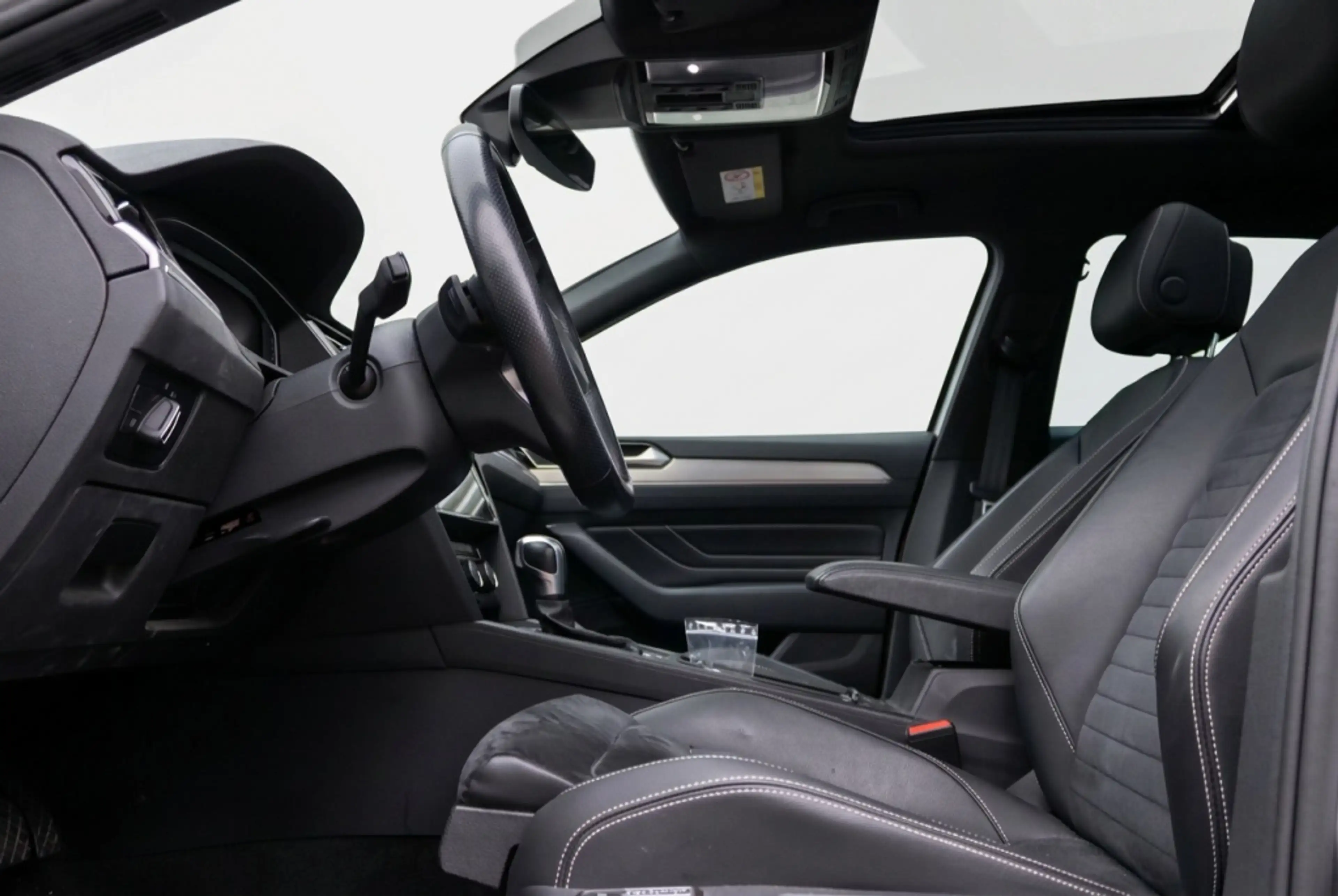 Volkswagen Passat Variant 1.4 TSI PHEV GTE R-Line Pano | 360° | Trekhaak | M — photo 10