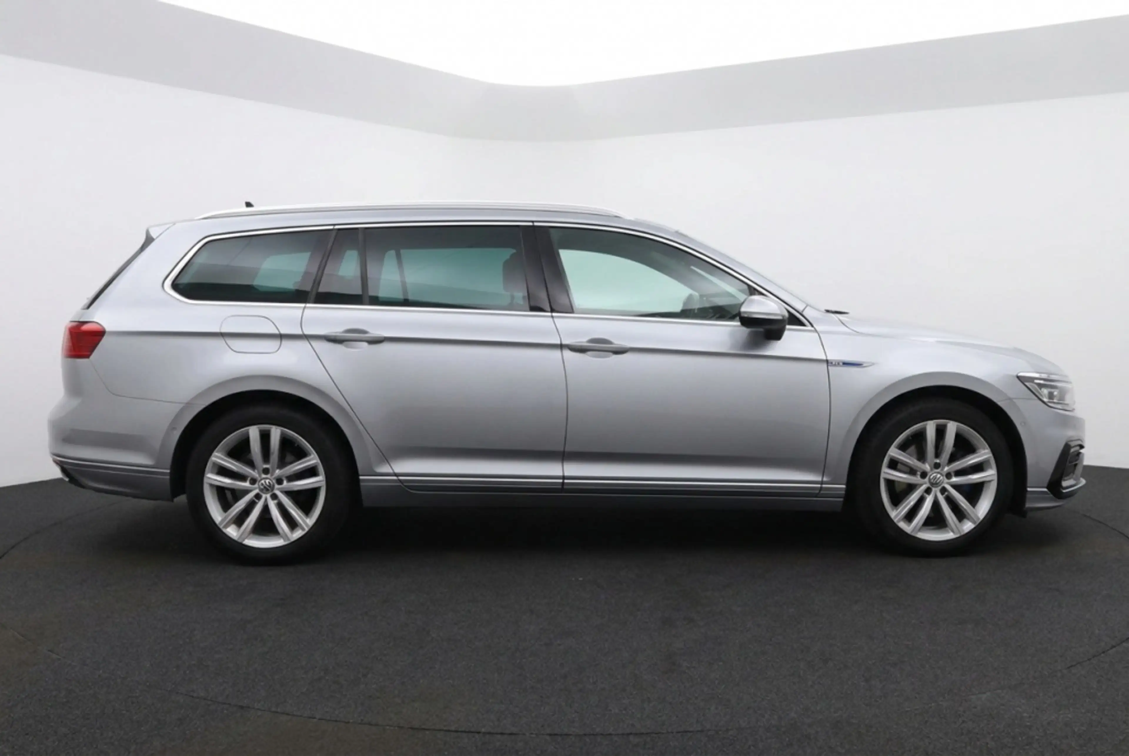Volkswagen Passat Variant 1.4 TSI PHEV GTE R-Line Pano | 360° | Trekhaak | M — photo 5