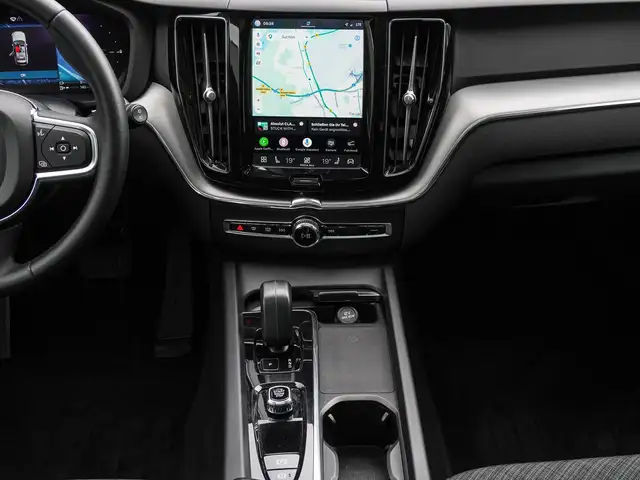 Volvo XC60 view 13