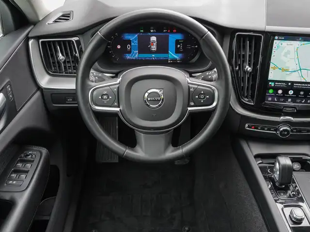 Volvo XC60 view 12