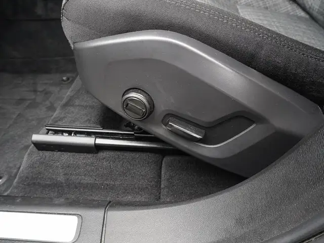 Volvo XC60 view 16