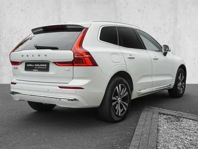 Volvo XC60 view 4