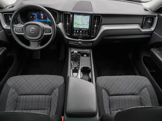 Volvo XC60 view 11