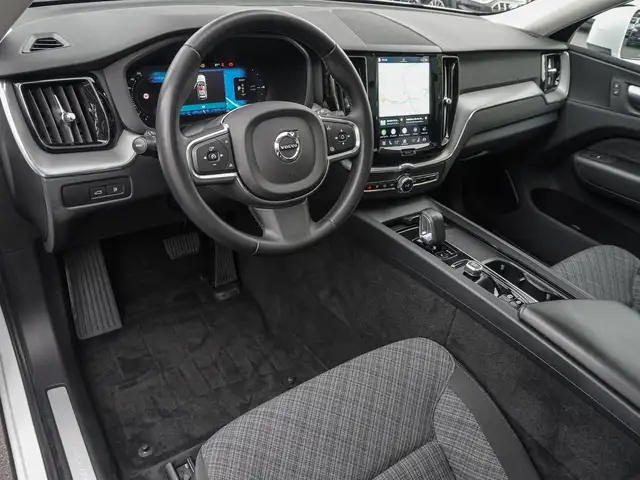 Volvo XC60 view 10