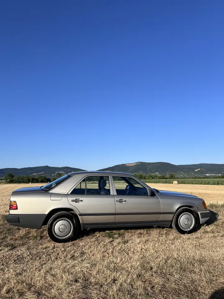 Mercedes-Benz E 260 Mercedes W124 260E Automatik | M103 | TÜV, foto 3