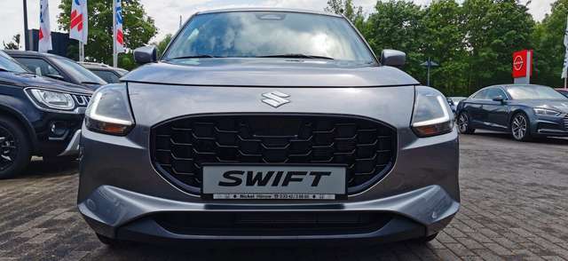 Suzuki Swift Comfort/PDC/LED/CAM/ACC/NAVI