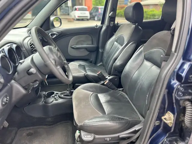 Chrysler PT Cruiser view 7