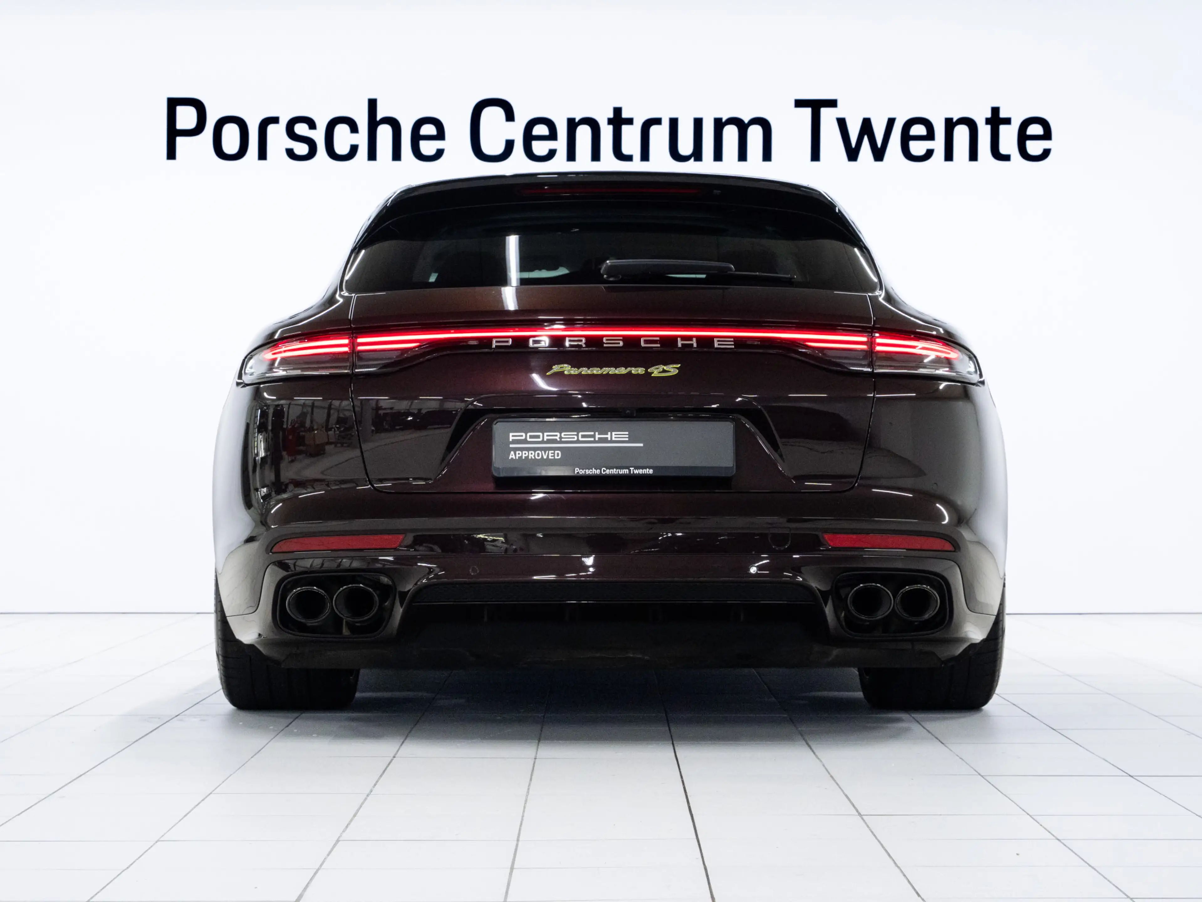 Porsche Panamera 4S E-Hybrid Sport Turismo — photo 4
