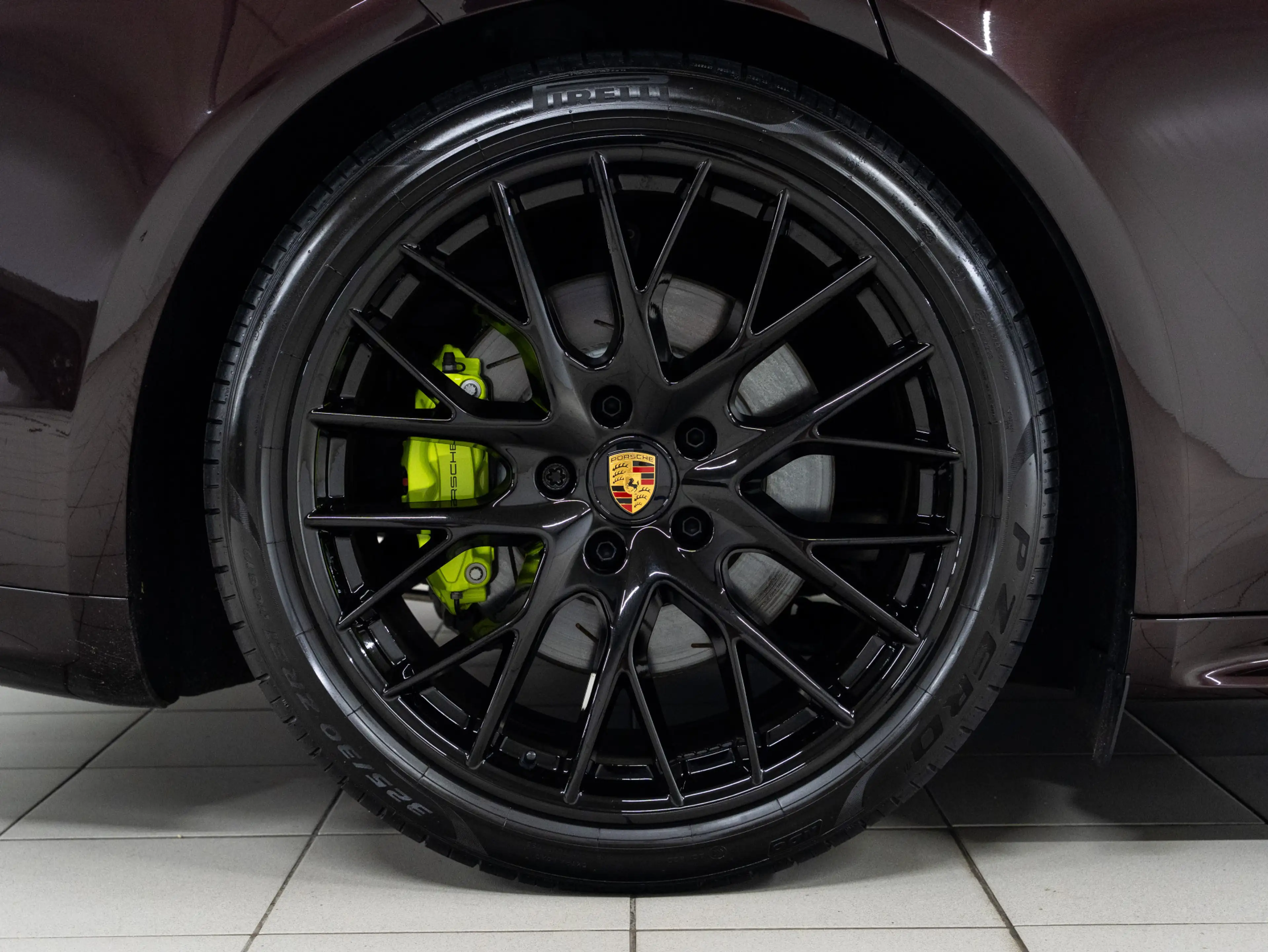 Porsche Panamera 4S E-Hybrid Sport Turismo — photo 11