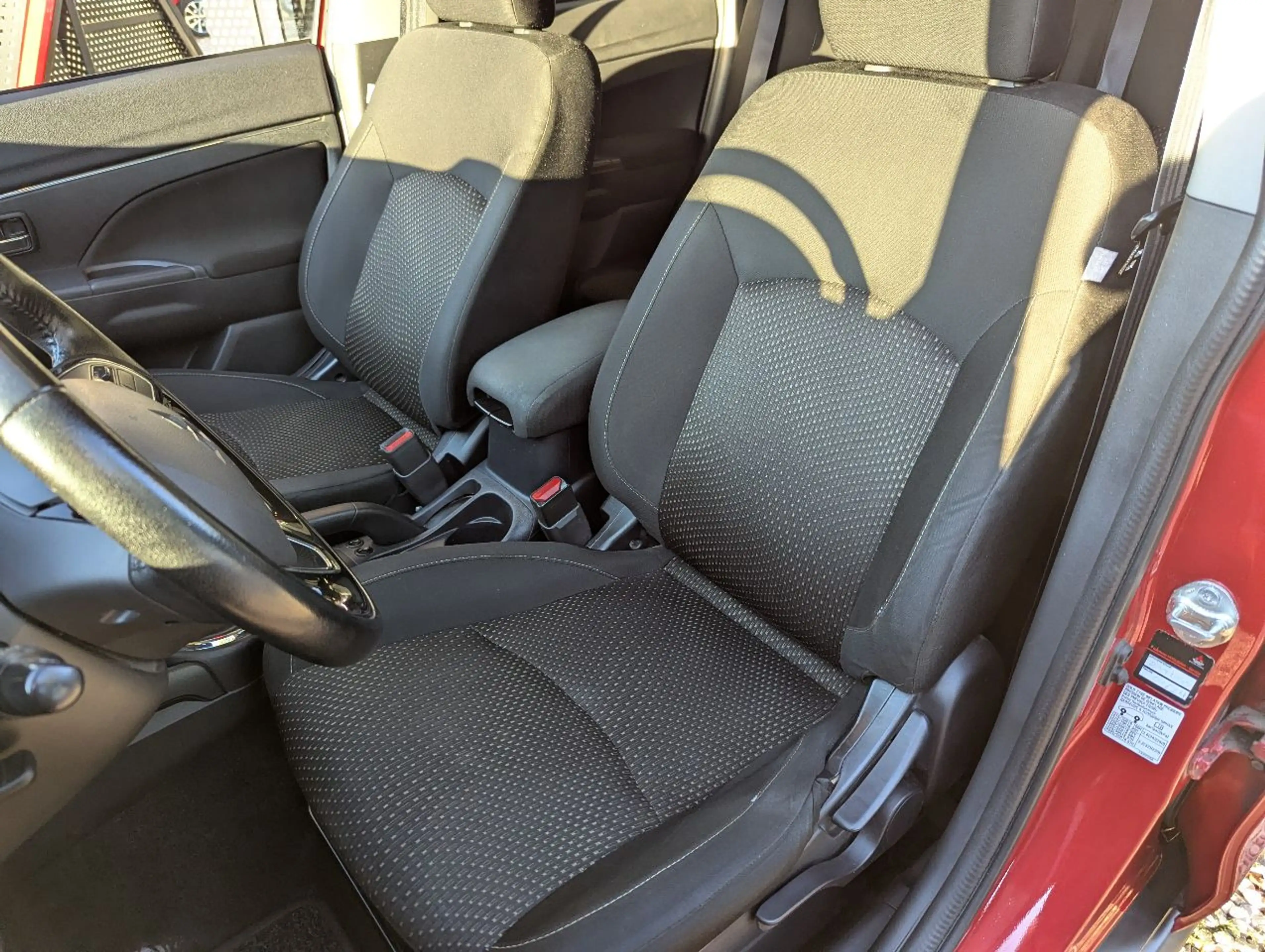 Mitsubishi ASX PLUS 1.6 DI-D 4WD — photo 11