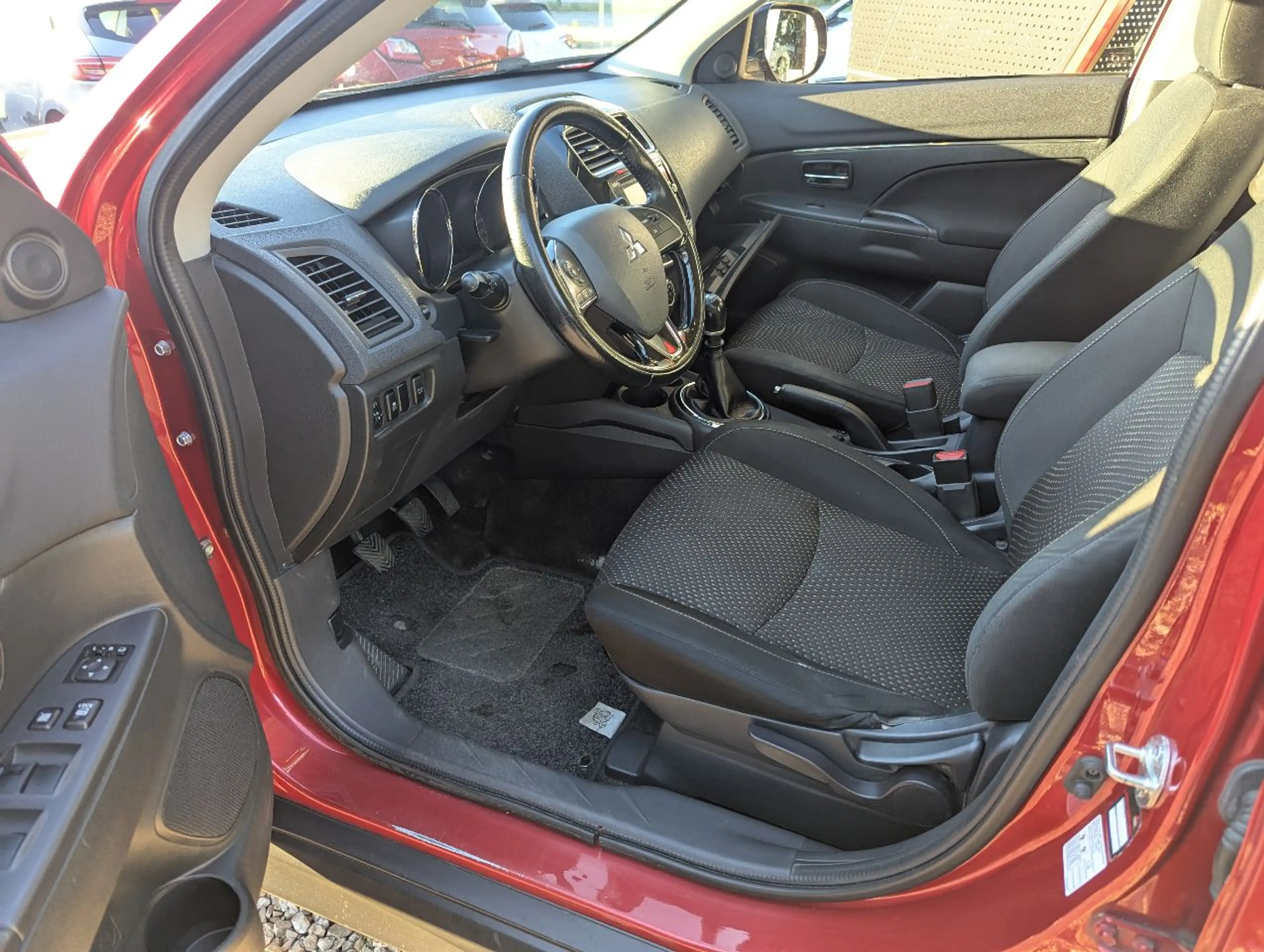 Mitsubishi ASX PLUS 1.6 DI-D 4WD — photo 10