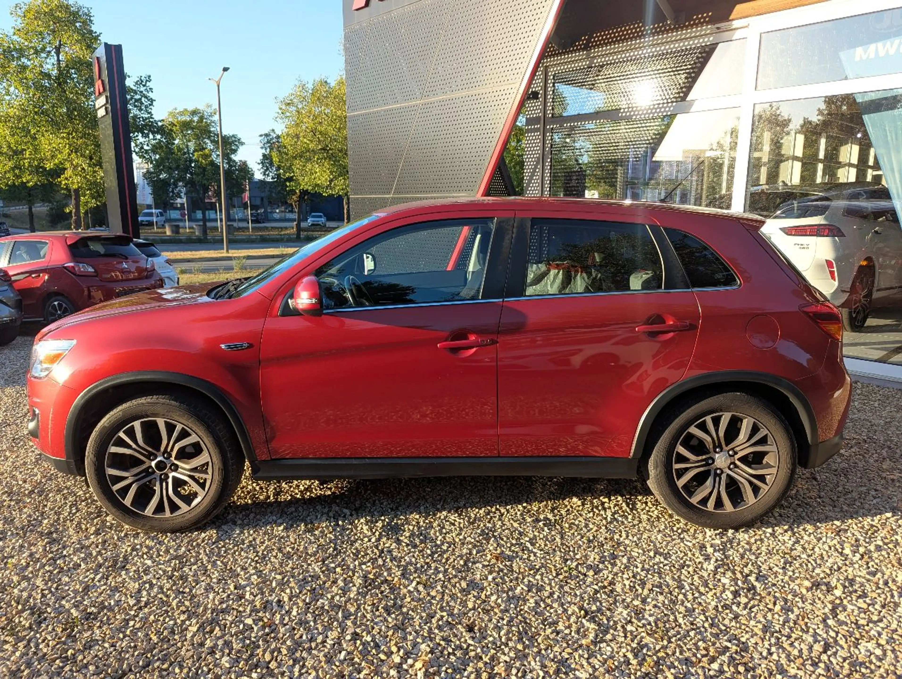 Mitsubishi ASX PLUS 1.6 DI-D 4WD — photo 3