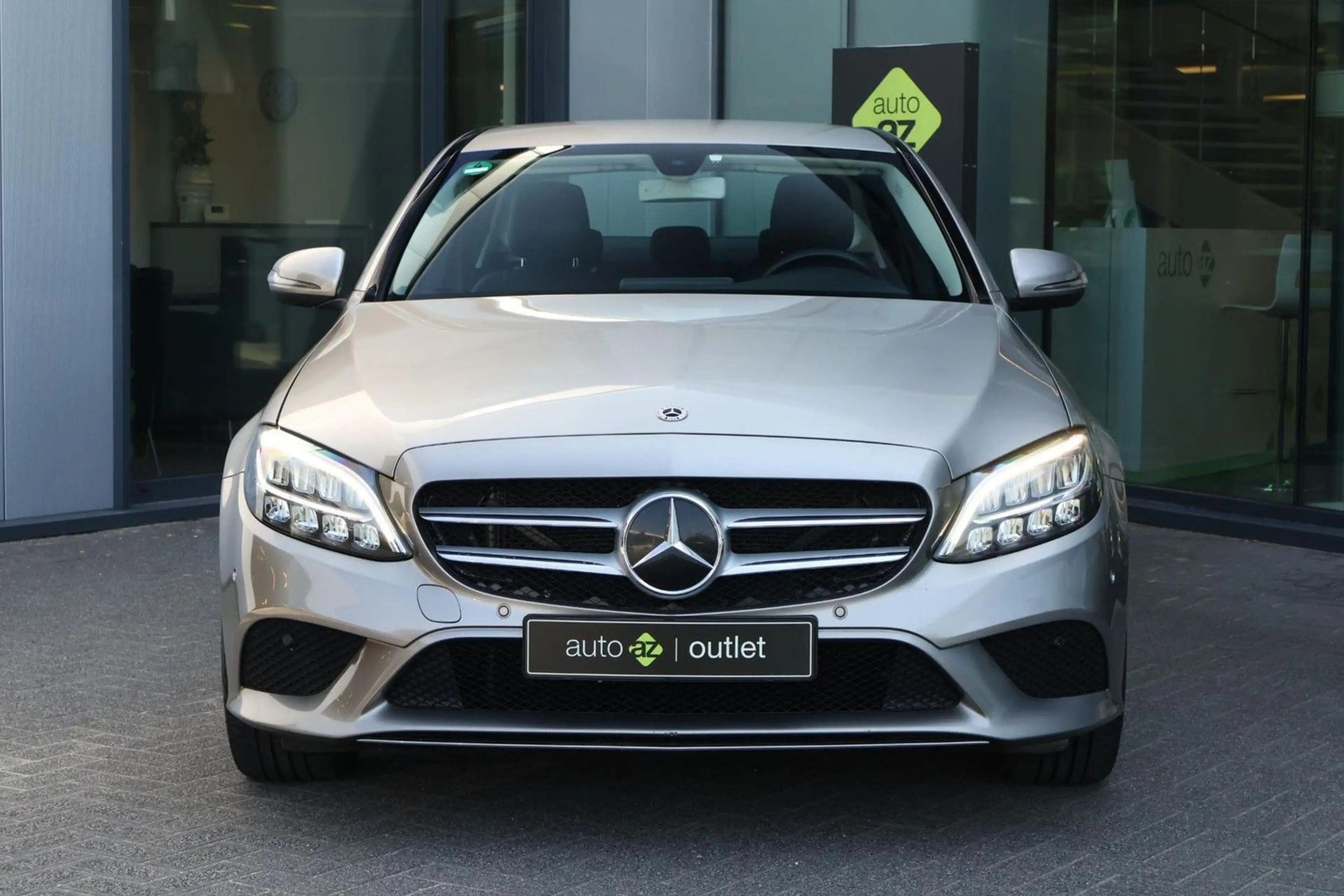 Mercedes-Benz C 200 d / Apple Carplay / AHK / kamera — photo 11