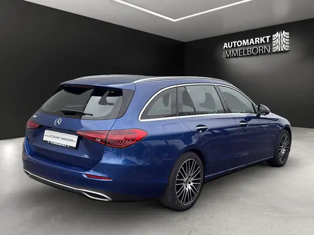 Mercedes-Benz C-Class view 8