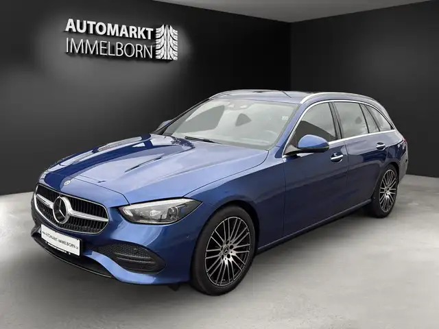Mercedes-Benz C-Class view 4