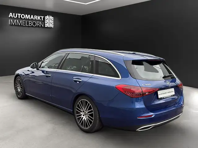 Mercedes-Benz C-Class view 6