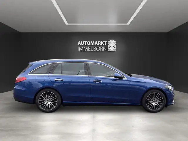 Mercedes-Benz C-Class view 11