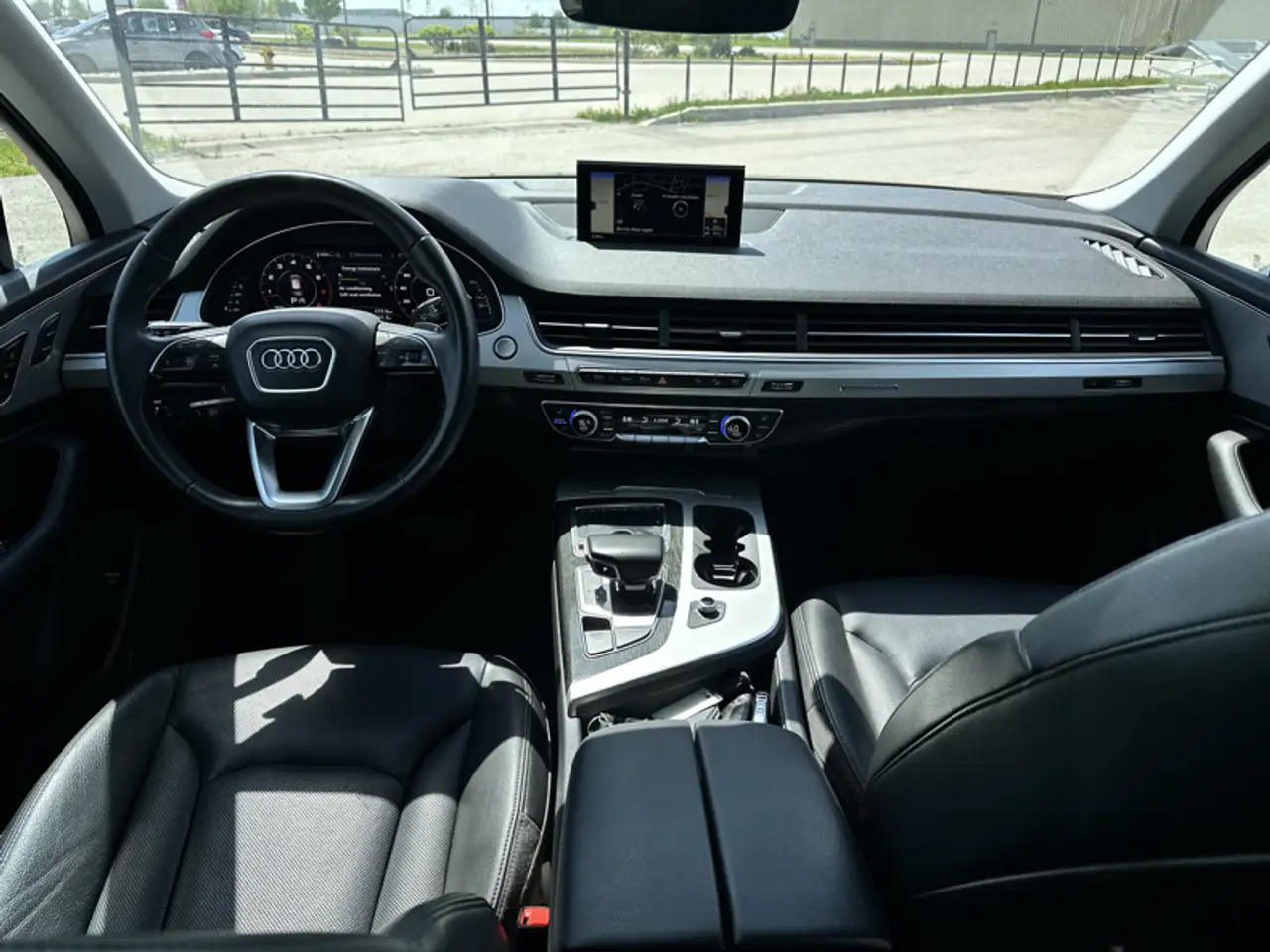 Audi Q7 снимка Audi Q7