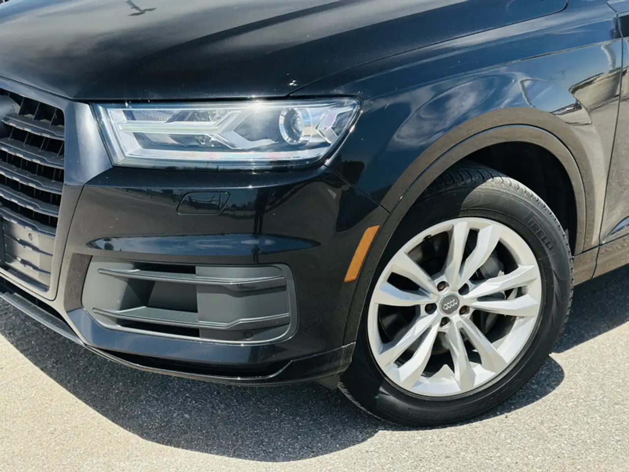 Audi Q7 снимка Audi Q7