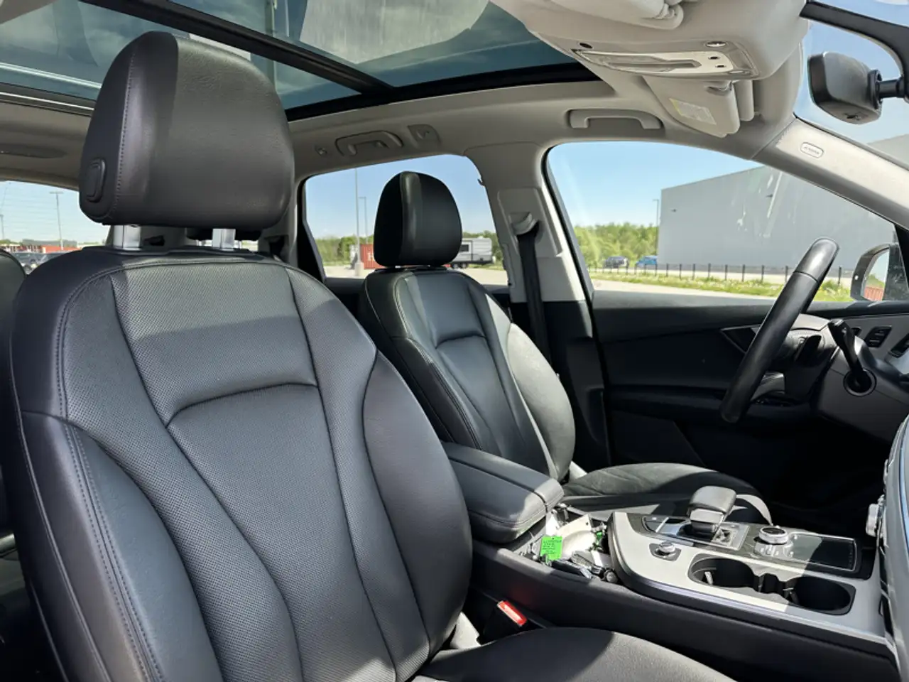 Audi Q7 снимка Audi Q7