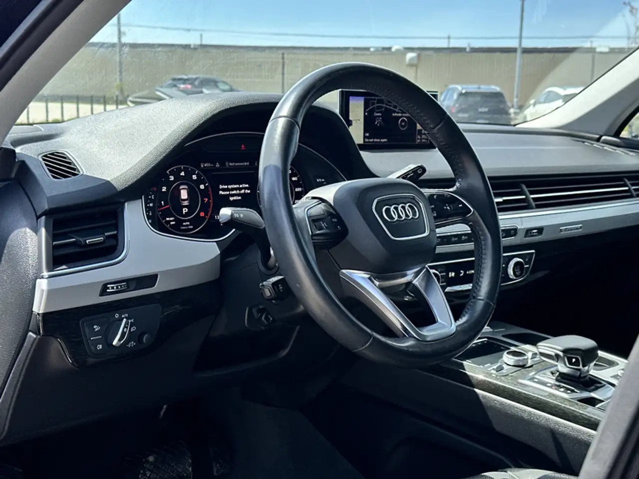 Audi Q7 снимка Audi Q7