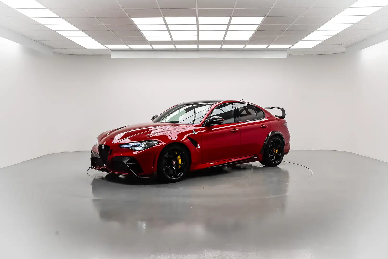Alfa Romeo Giulia 2.9 V6 Bi-Turbo GTAm Rosso - 1