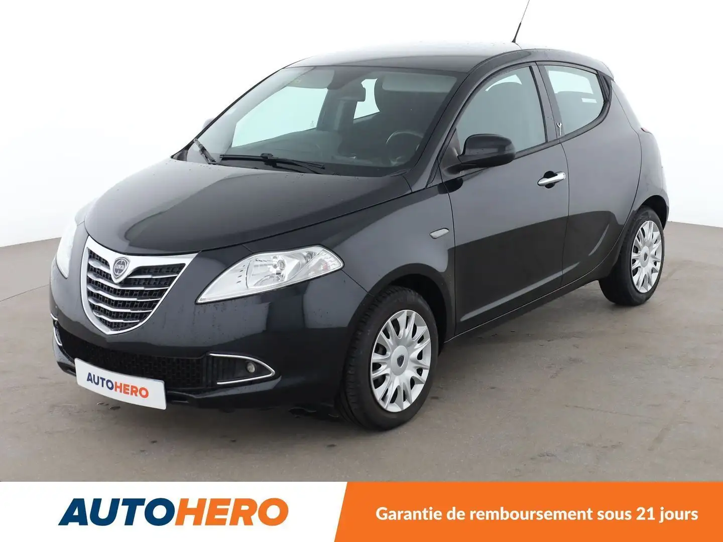 Lancia Ypsilon 1.2 Gold Noir - 1