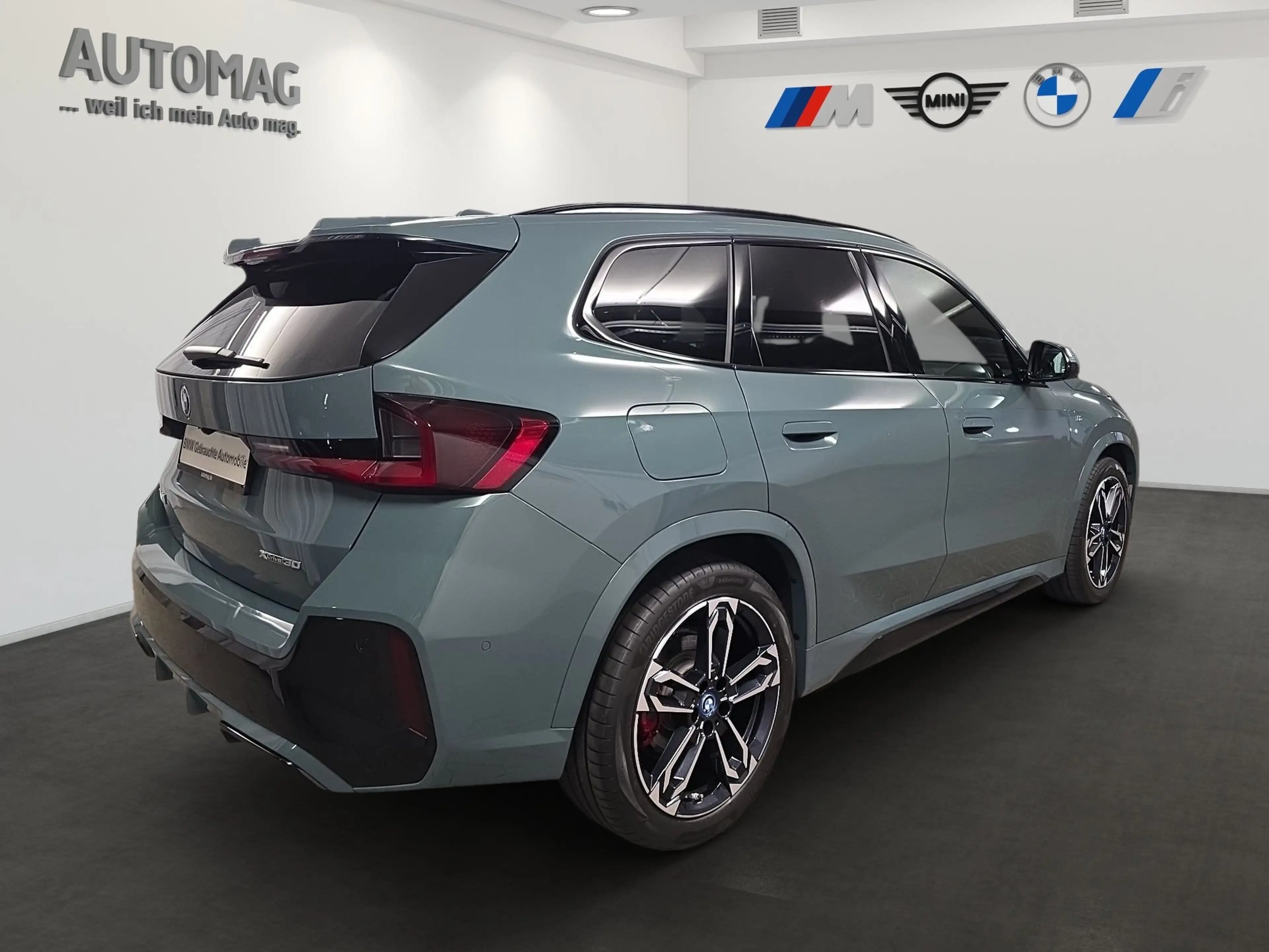 BMW iX 1 xDrive30 M-Sport-Pro*Aktivsitz*HeadUp*19"*Drivin — photo 3