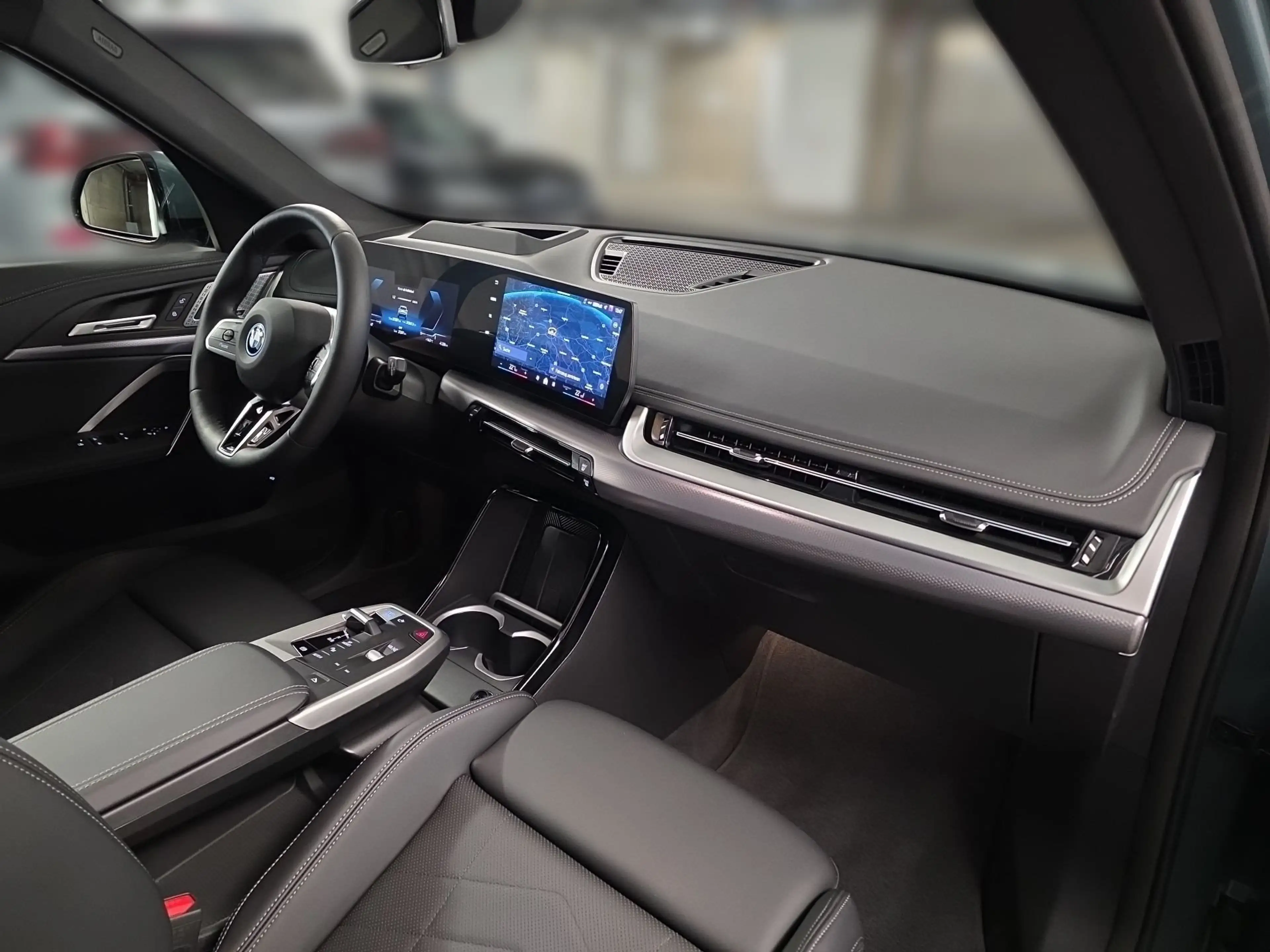 BMW iX 1 xDrive30 M-Sport-Pro*Aktivsitz*HeadUp*19"*Drivin — photo 10