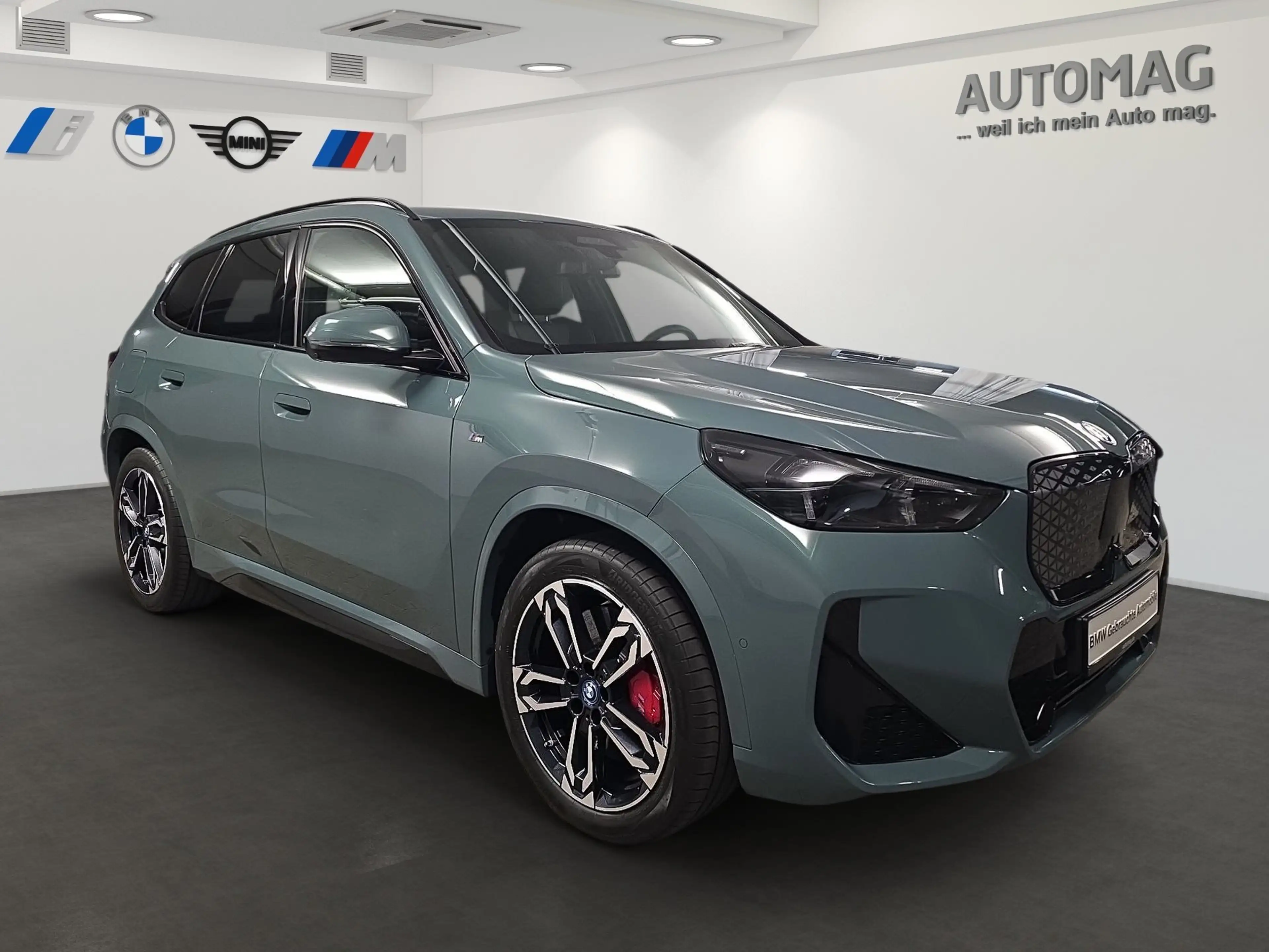 BMW iX 1 xDrive30 M-Sport-Pro*Aktivsitz*HeadUp*19"*Drivin — photo 2
