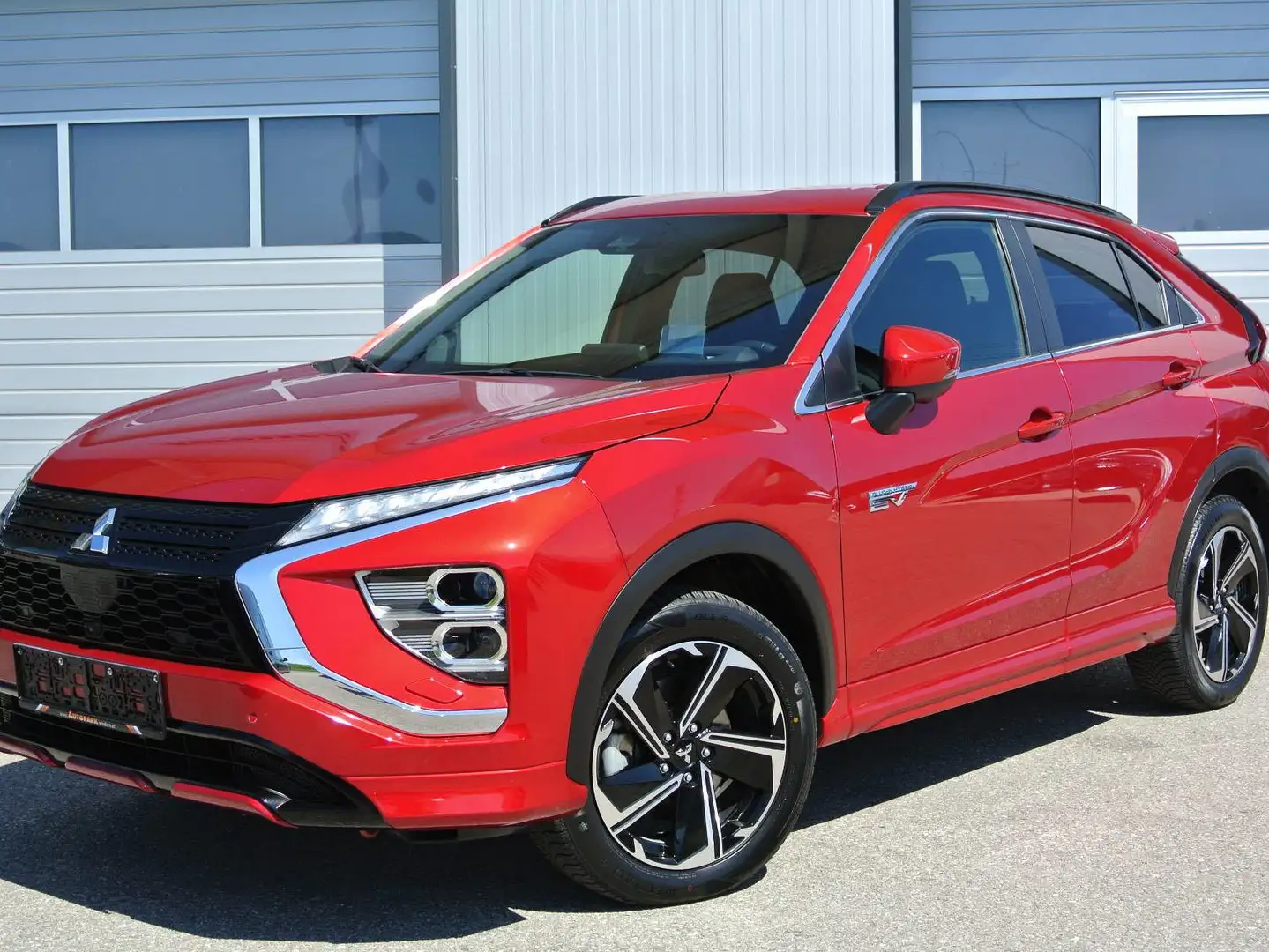 Mitsubishi Eclipse Cross 2.4 PHEV Top Hybrid 4WD Aut. * LEDER *KAMERA * LED Rot - 1