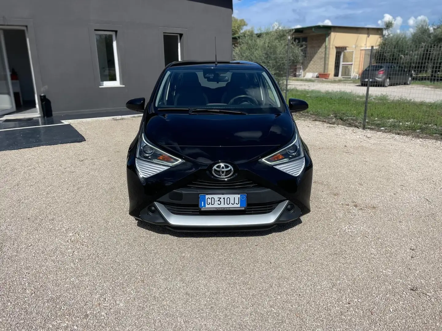 Toyota Aygo TOYOTA AYGO 1.0 x-cite 72cv  Zwart - 1