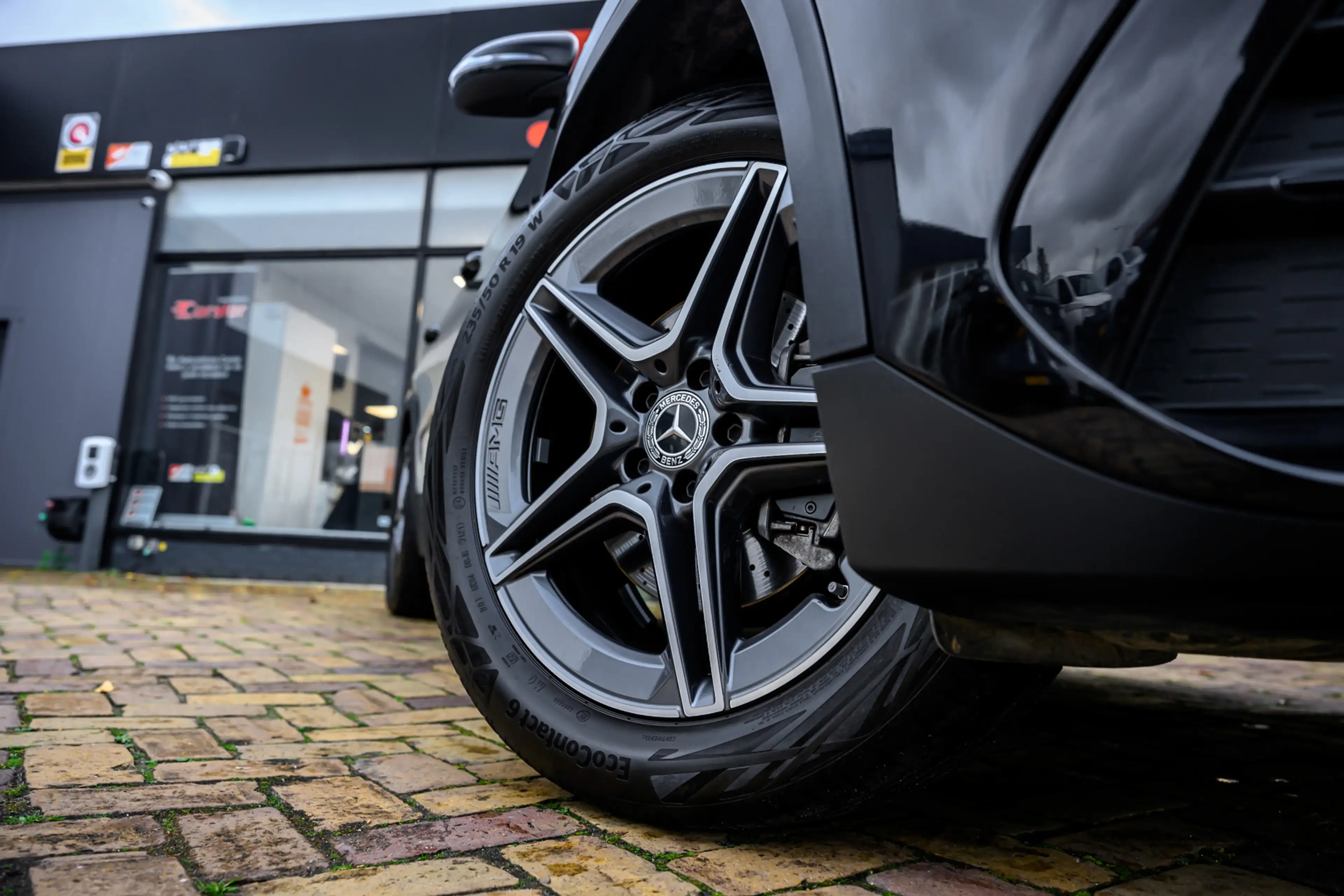 Mercedes-Benz GLA 200 Business Solution AMG|Pano|Navi|Camera — photo 9