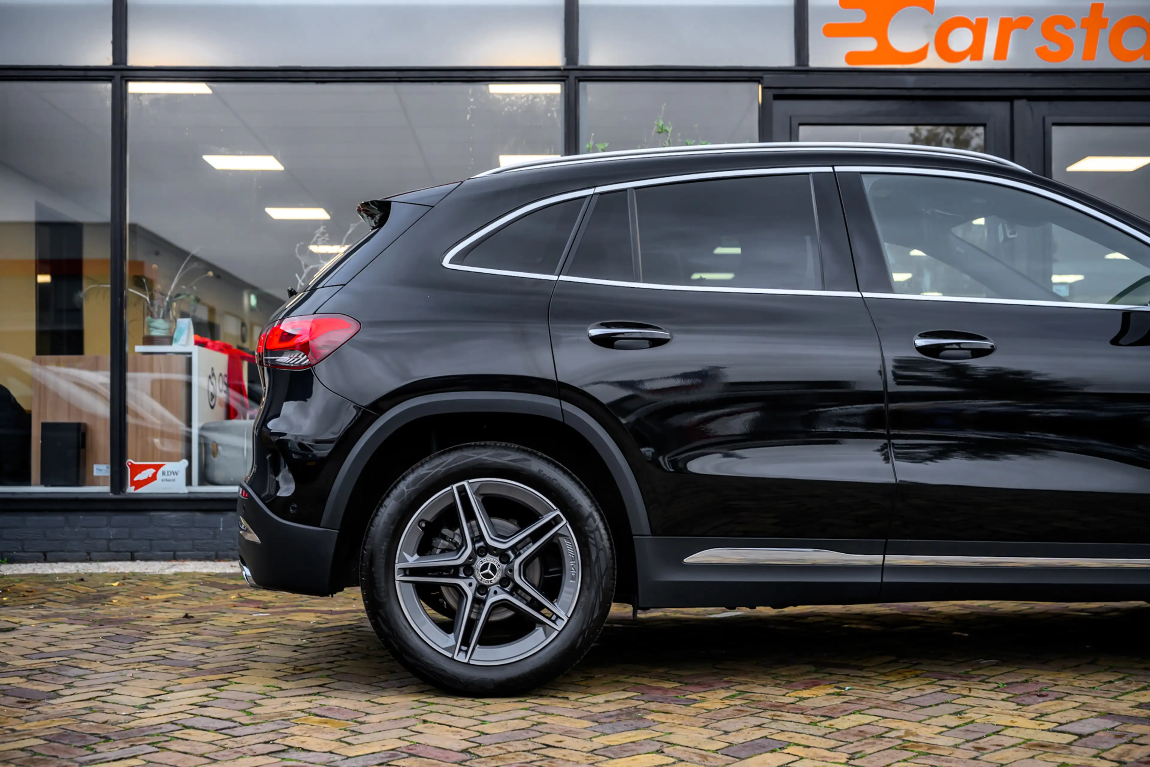 Mercedes-Benz GLA 200 Business Solution AMG|Pano|Navi|Camera — photo 7