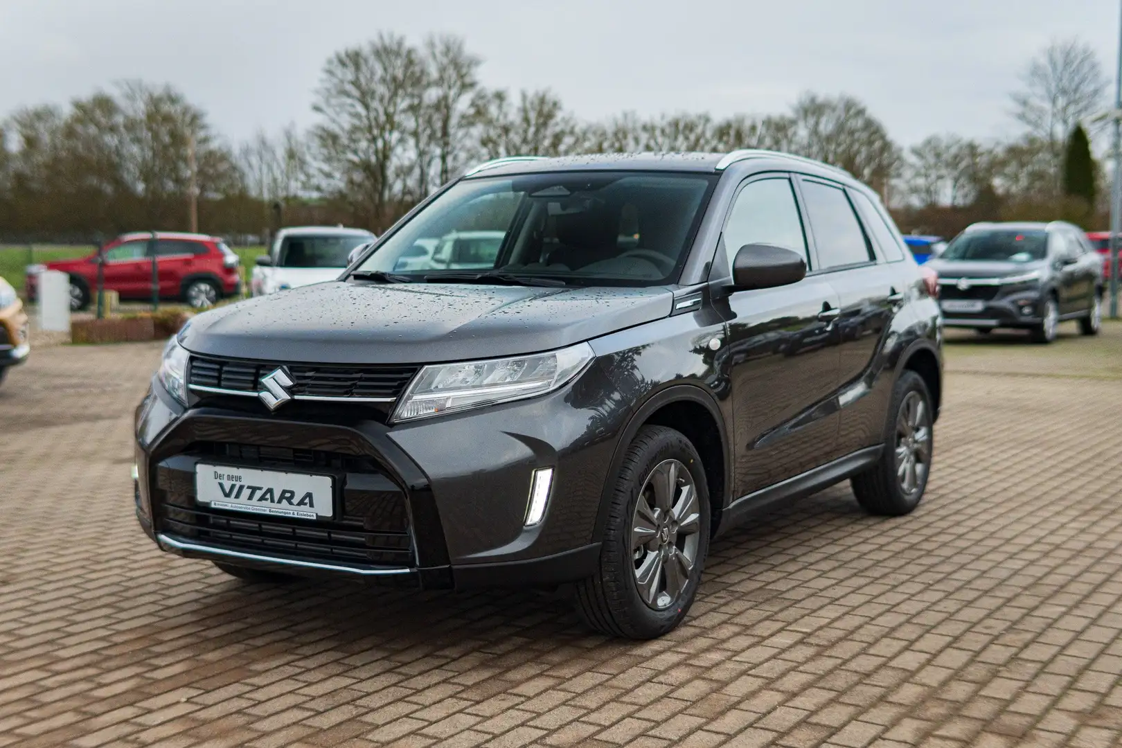 Suzuki Vitara 1.5 Dualjet Hybrid AGS Comfort Grau - 1
